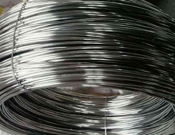 There are several kinds of wires for weaving stainless steel woven mesh