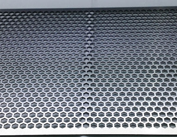 What kind of corrosion will occur on the perforated sieve plate?